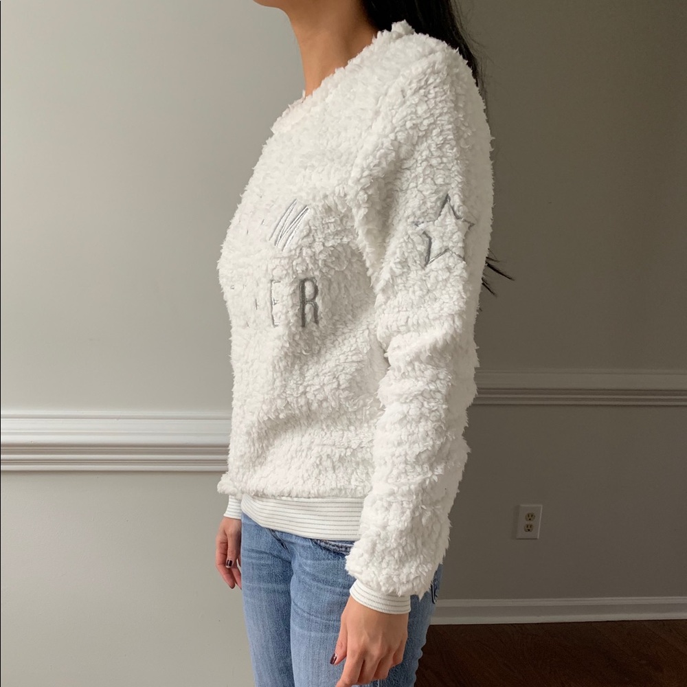 Fuzzy pullover - Picture 2 of 4